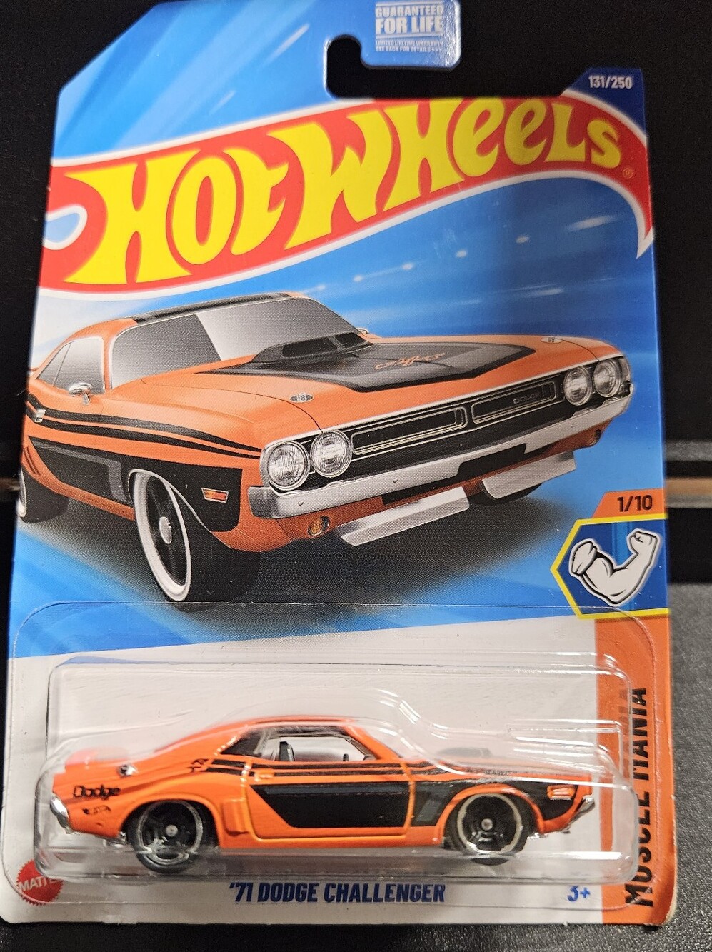 HW Orange 1971 Dodge Challenger Muscle Mania Package slightly damaged in storage